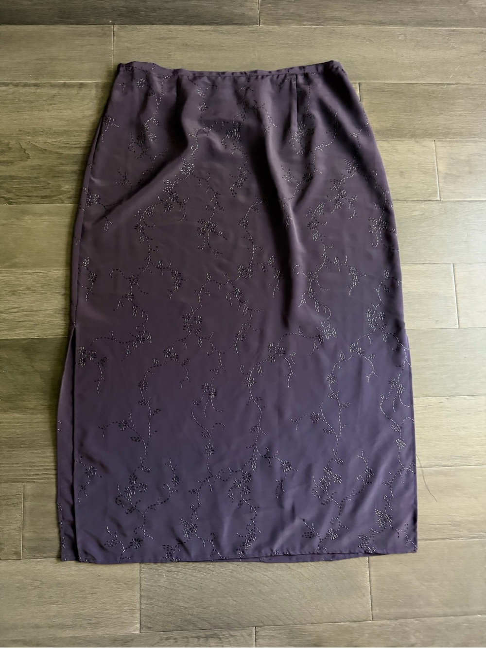 Women’s Beaded Midi Skirt - Deep Plum